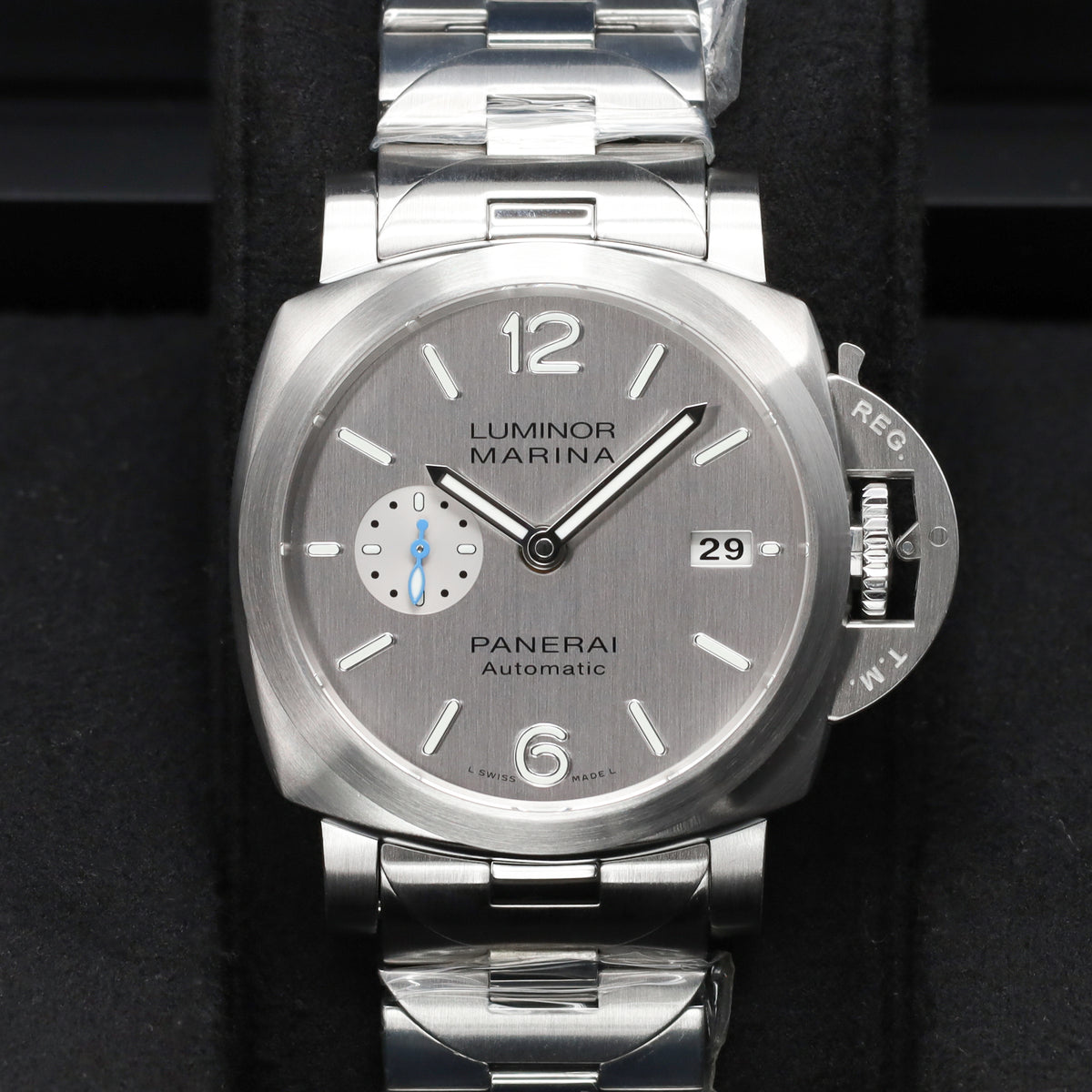Panerai Luminor Martina 2021 Complete 42mm Stainless Steel Silver Stainless Steel Bezel Stainless Steel Bracelet PAM00977