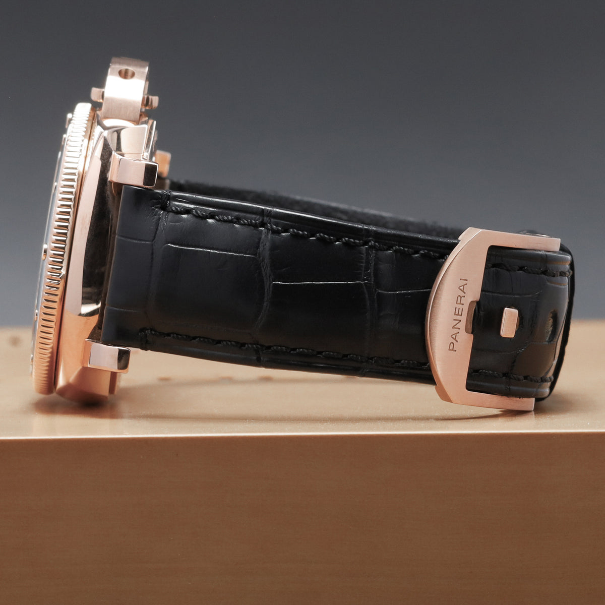 Panerai Luminor Submersible 42mm 18k Rose Gold Black Dial 18k Rose Gold with Black Insert Bezel Black Alligator Leather Strap PAM00684