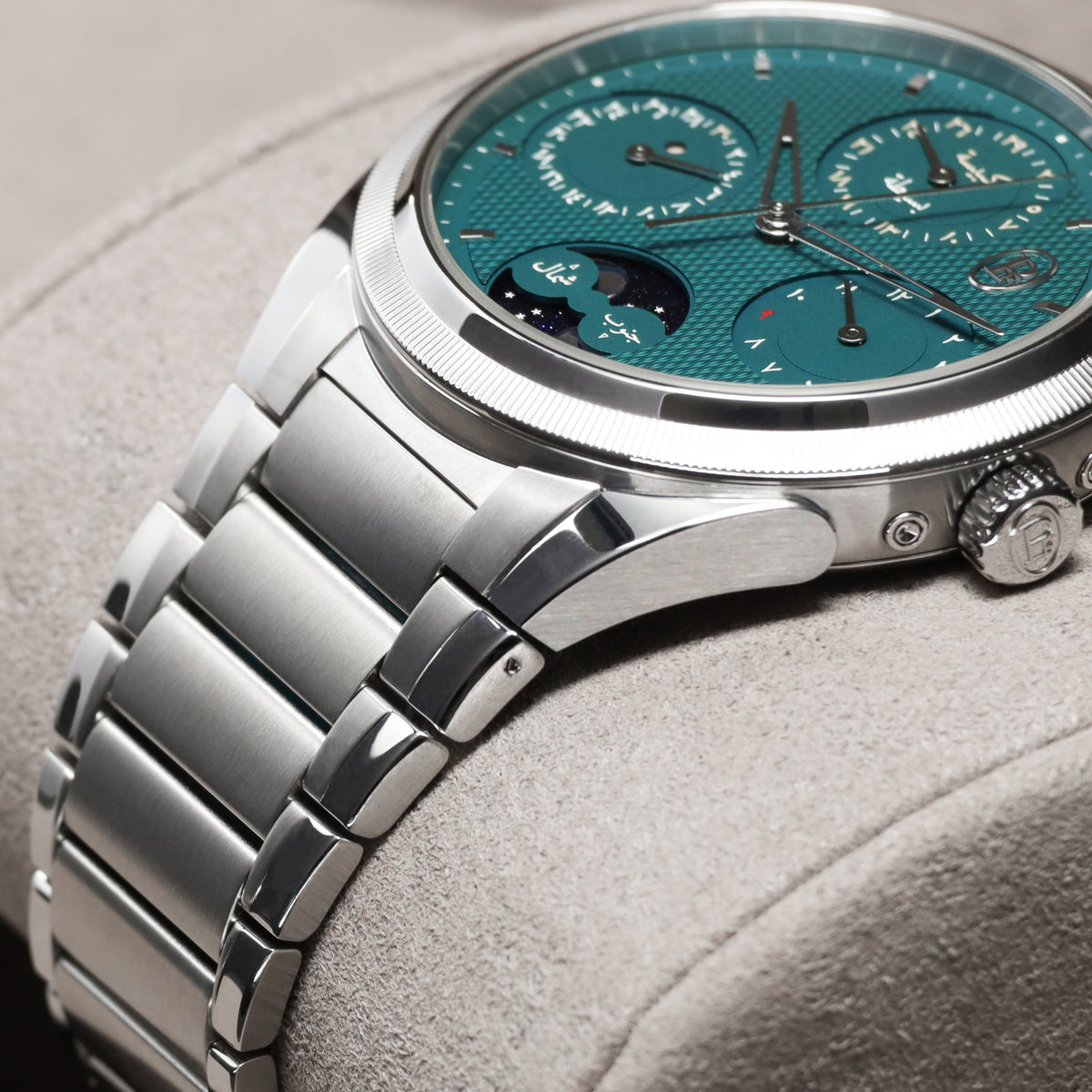 Parmigiani Fleurier Tonda 2025 Complete 42mm Tonda Teal Dial Perpetual Calendar Stainless Steel and 950 Platinum Viridian Green 950 Platinum Knurled Bezel Steel Bracelet with Folding Clasp PFH983-1020001-100182