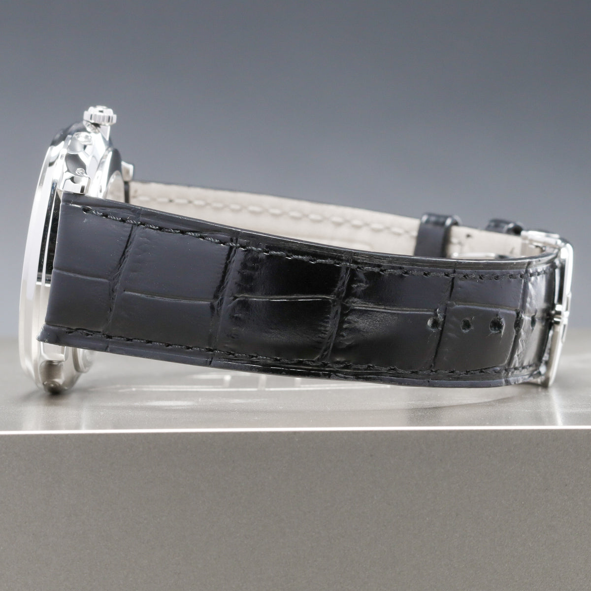 Jaeger-LeCoultre Master Ultra Thin 2018 Complete 39mm Stainless Steel Black Dial Stainless Steel Smooth Bezel Black Alligator Leather Strap with Stainless Steel Deployant Clasp Q1368470