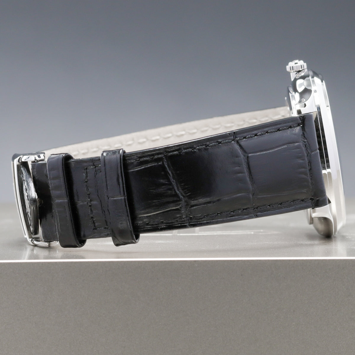 Jaeger-LeCoultre Master Ultra Thin 2018 Complete 39mm Stainless Steel Black Dial Stainless Steel Smooth Bezel Black Alligator Leather Strap with Stainless Steel Deployant Clasp Q1368470