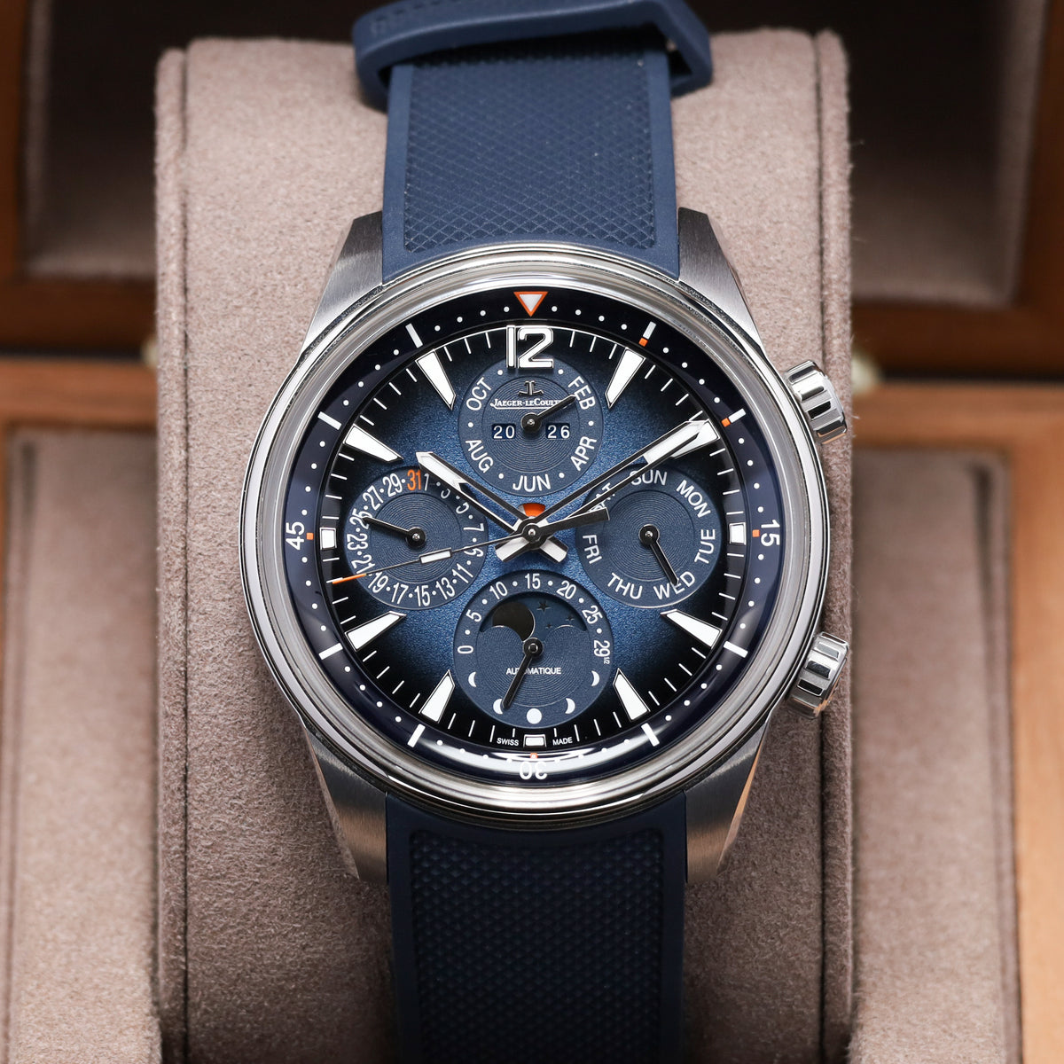 Jaeger-LeCoultre 2023 Complete 42mm Stainless Steel Blue Dial Stainless Steel Bezel Blue Rubber Strap Q9088180