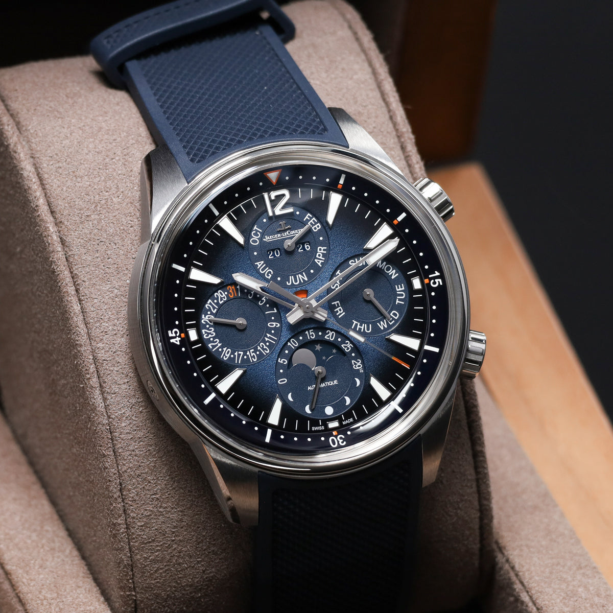 Jaeger-LeCoultre 2023 Complete 42mm Stainless Steel Blue Dial Stainless Steel Bezel Blue Rubber Strap Q9088180